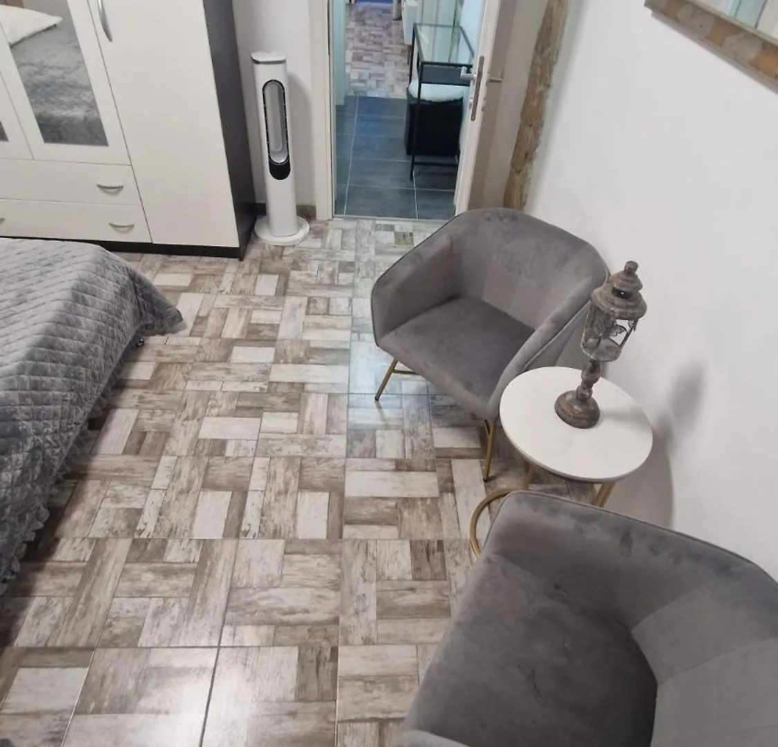Apartment Apartmani Sandra - Trogir Croatia